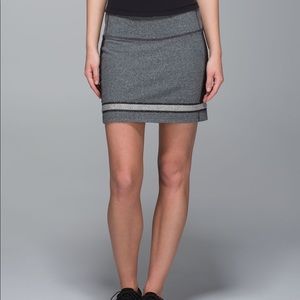🌻 SALE 🌻 Lululemon Refresh skirt